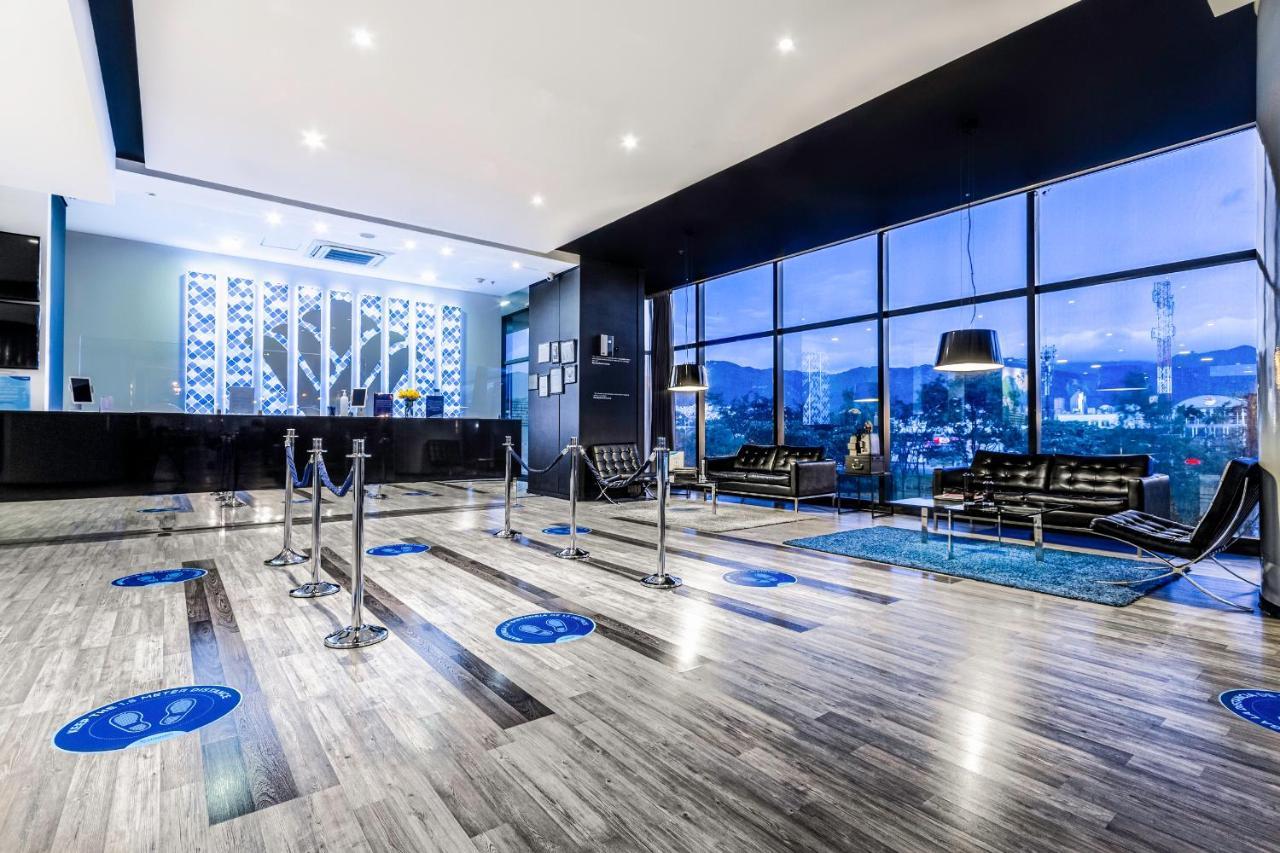 Wyndham Bogota Hotell Exteriör bild Lobby