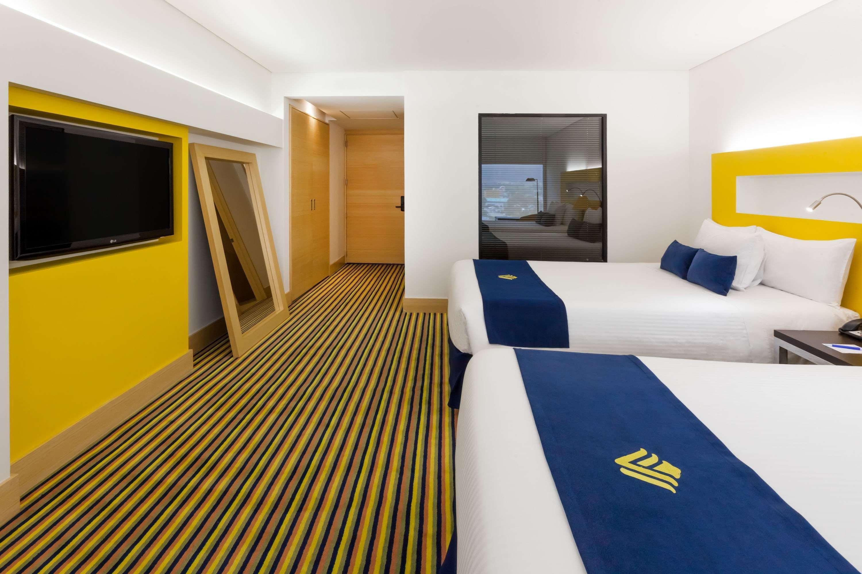 Wyndham Bogota Hotell Exteriör bild A room at the hotel