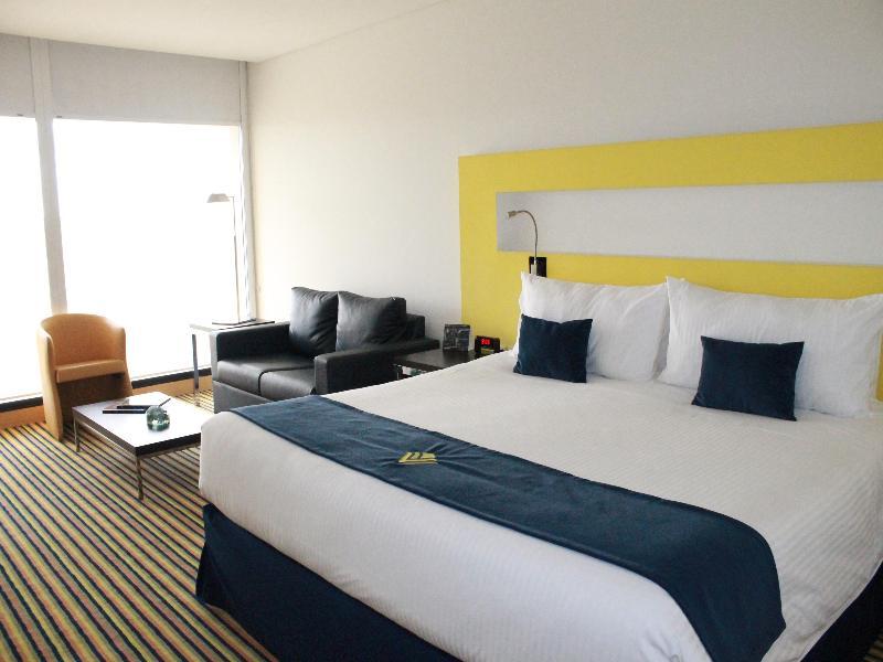 Wyndham Bogota Hotell Exteriör bild A room at the hotel